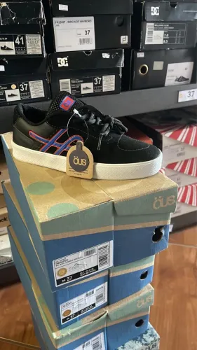 Tênis de skate todas numeração 199.99 atacado