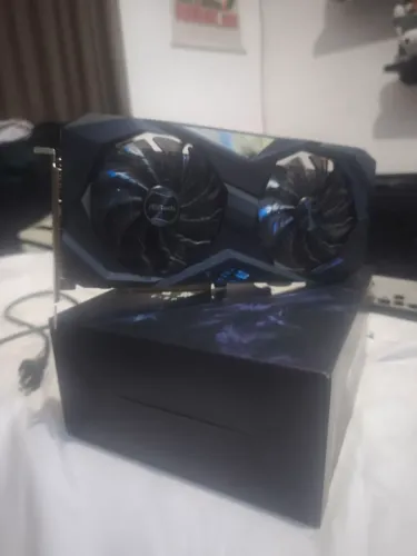 RX 7600 ASRock Phantom Gaming 8GB - Excelente Estado!