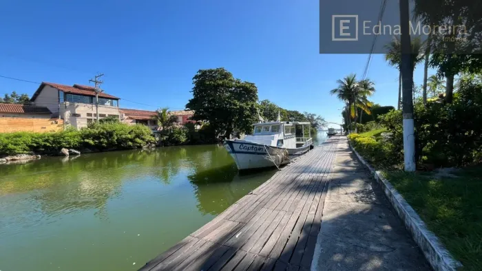 Casarão em condomínio de luxo à venda em Cabo Frio-RJ, Marina Palmer: 4 quartos, 1 suíte,