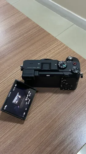 Câmera Sony A7C (corpo)