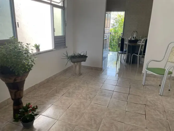 Casa à Venda no Centro de Aracaju com 4 Quartos, Quintal e Garagem
