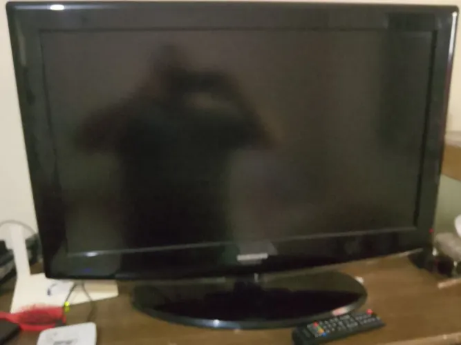 Vendo TV Samsung HD 32 polegadas