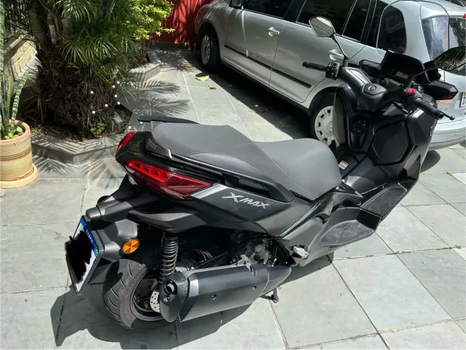 Xmax muito nova