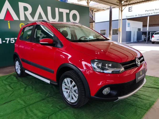 Volkswagen Crossfox 1.6 MI Total Flex 8V 5P 2013