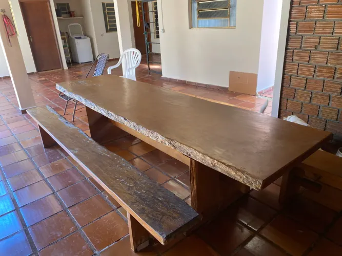 Mesa de peroba rosa 3 metros com bancos