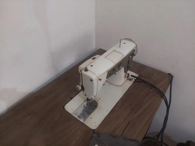 Maquina de costura Singer multiponto