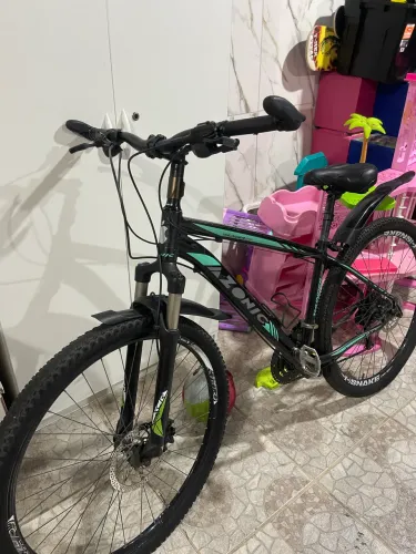 BICICLETA ARO 29 COM NOTA FISCAL SEMI NOVA