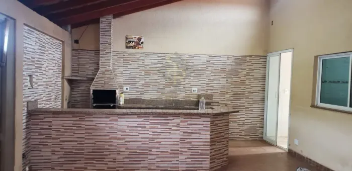 Casa para Venda e Locação no Bairro Jardim Ouro Branco em Ribeirão Preto/SP.