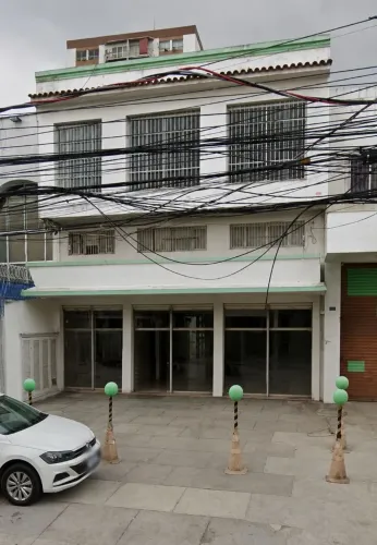 Alugo!!! Excelente oportunidade!! SEM LUVAS!!! Próximo ao mercado PRIX, estação de trem.