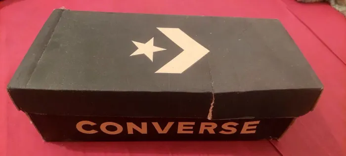 VENDO TÊNIS CONVERSE