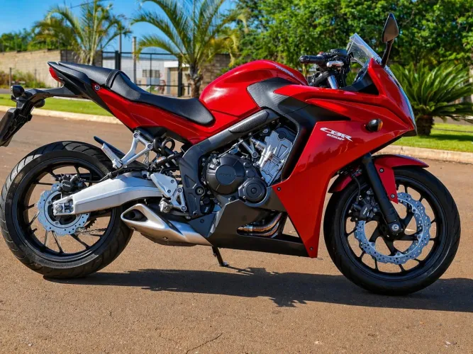 Vendo CBR 650F único dono