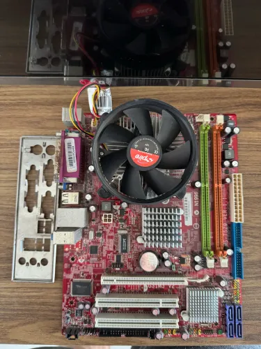 Kit Placa mãe MSI G31M3 V2 + core2quad + 4Gb de memória DDR2