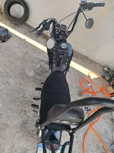 Vendo intruder 125 customizada