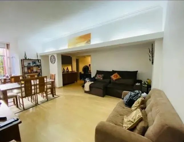 Apartamento à venda no Ingá