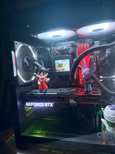PC Gamer Ryzen 7 5700 + RTX 4060 Ti 32GB RAM 1,2TB NVMe - Aquário