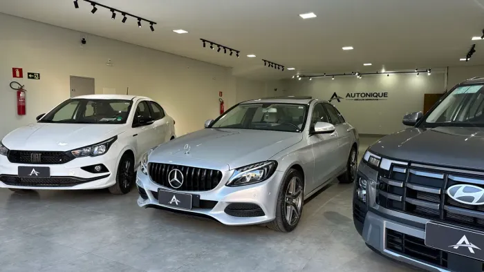 Mercedes-Benz C-200 Avantgarde 2.0 TB 16V 184cv Aut. 2015