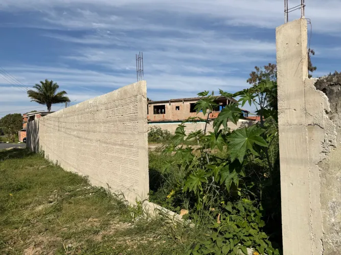 Vendo terreno, bairro jardim Itatiaia, Itatiaia, RJ. Terreno na rua 40, lote de esquina.