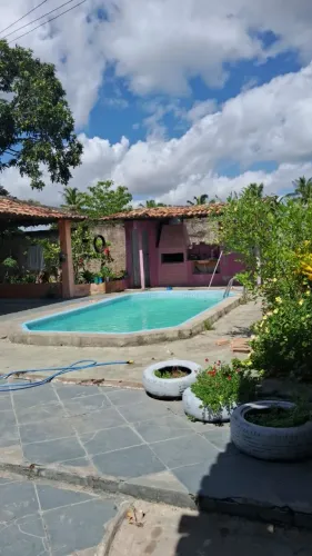 Chácara com casa grande, 4/4, dois suítes