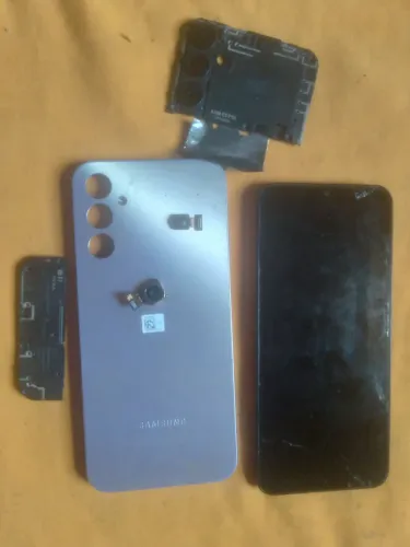 Galaxy a14 5g carcaça em ótimo estado (SEM PLACA MÃE)