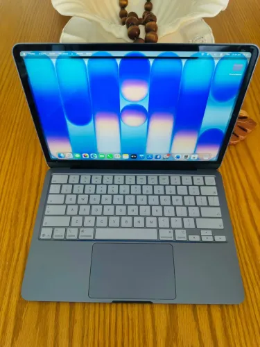 MacBook Neo 13? - A18 Pro | 8GB | IMPECÁVEL | APENAS 3 CICLOS