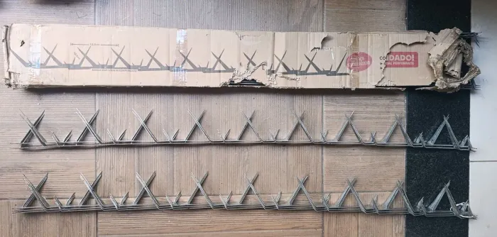 Vendo Kit de Garras p/ muro novo