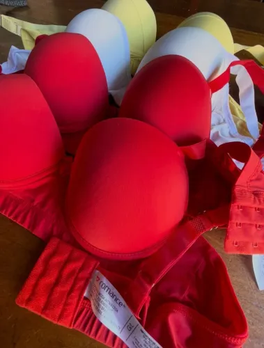 Sutiãs romance reforçados
