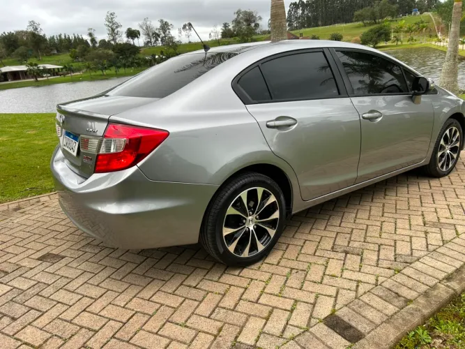 Honda Civic Sedan LXR 2.0 Flexone 16V Aut. 4P 2016