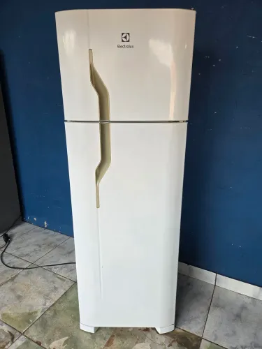 Vendo geladeira Electrolux
