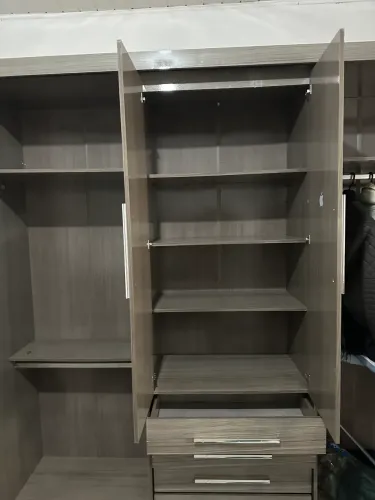 Guarda roupa casal