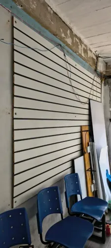 Painel canaletado