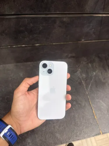 iPhone 15 128GB