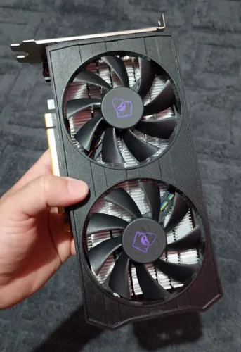 Placa de video RX 5500 XT 8GB GDDR6 (NÃO ACEITO TROCAS)
