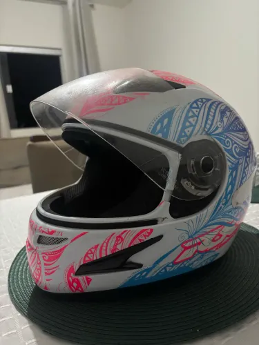 capacete estampado tamanho 55
