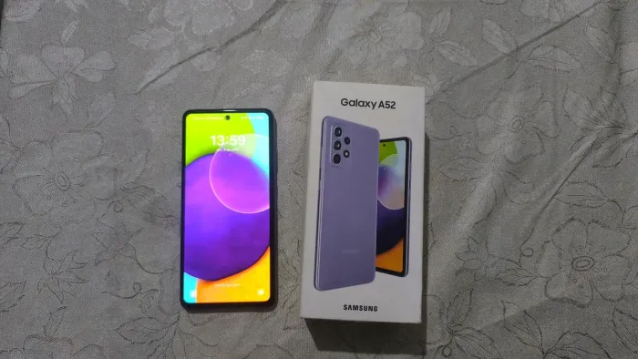 Samsung A52