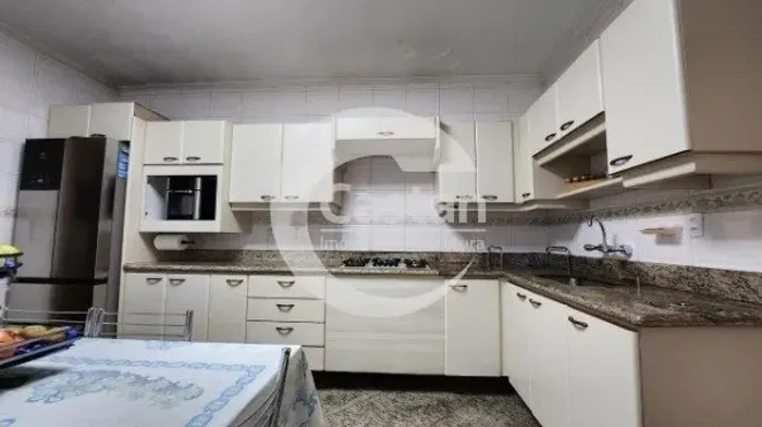 Sobrado para alugar 5 quartos em Belém