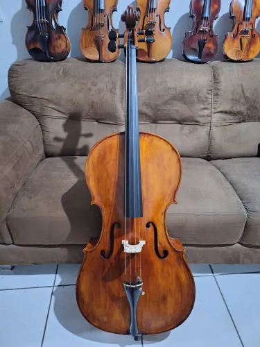 Violoncelo stradivarius 4/4