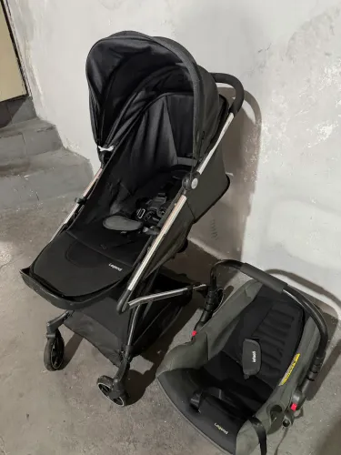 CARRINHO E BEBÊ CONFORTO INFANTI