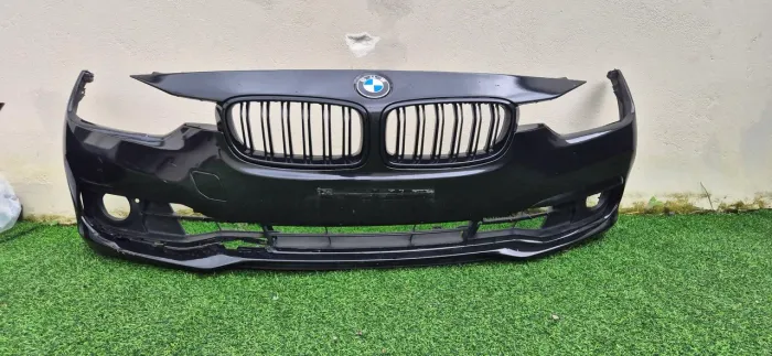 Parachoque BMW 320i 2017 original 