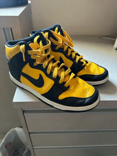 Tênis Nike Dunk High Reverse Goldenrod