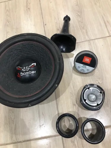 KIT DE SOM AUTOMOTIVO BOMBER + DRIVERS