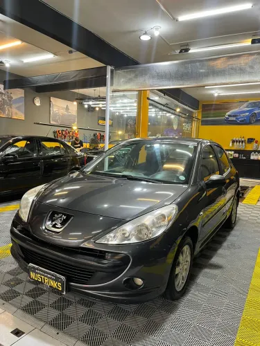 Peugeot 207 XR Sport 1.4 Flex 8V 5P 2010
