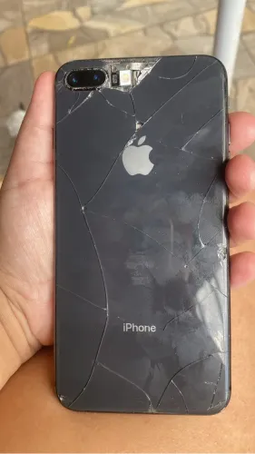 iPhone 8 Plus