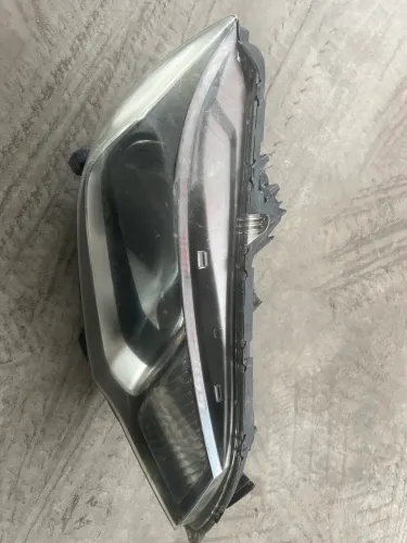 PAR DE FAROL HONDA FIT 2017