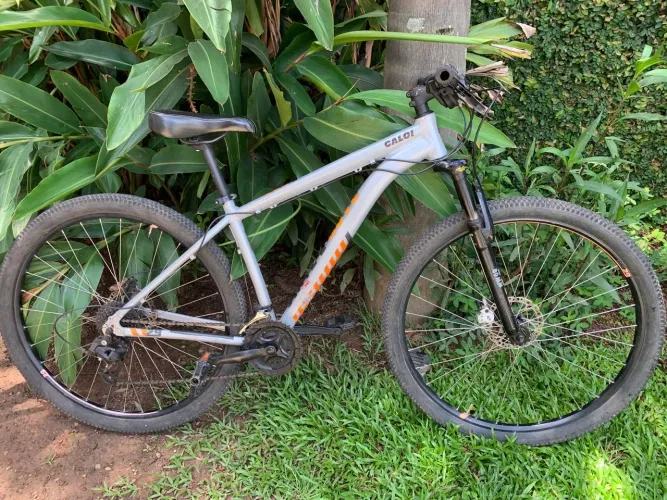 Bicicleta Caloi MRB aro 29 com freio hidráulico