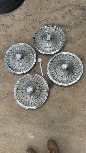 Calotas raiadas inox dodge Magnum ( low Rider)