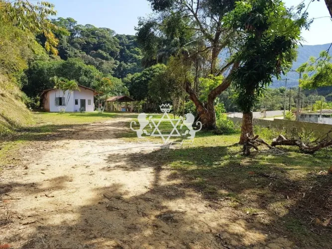 Chácara com 3 quartos à venda, 530 m² - Getuba, Caraguatatuba