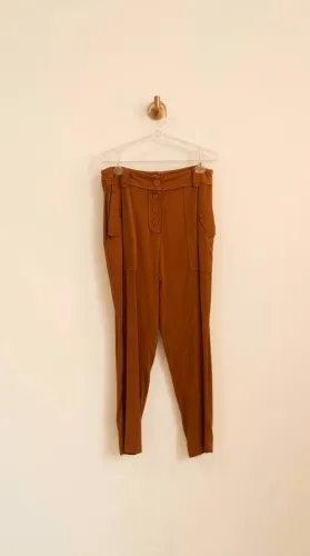 Calça Feminina Pistachio M Viscose Caramelo Alfaiataria Elegante