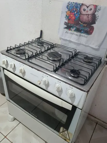 Vendo esse fogão de cozinha.