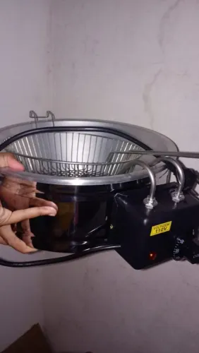 Vendo fritadeira elétrica 5L 110V