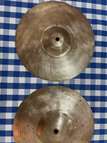 Par de pratos 11? para bateria/percussão - Goianira
